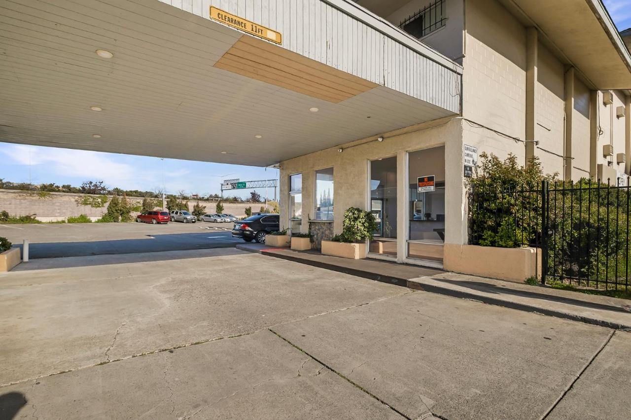 Heritage Inn Express Hayward Exterior foto
